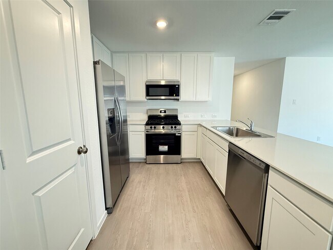 Building Photo - 31507 Casamari Dr