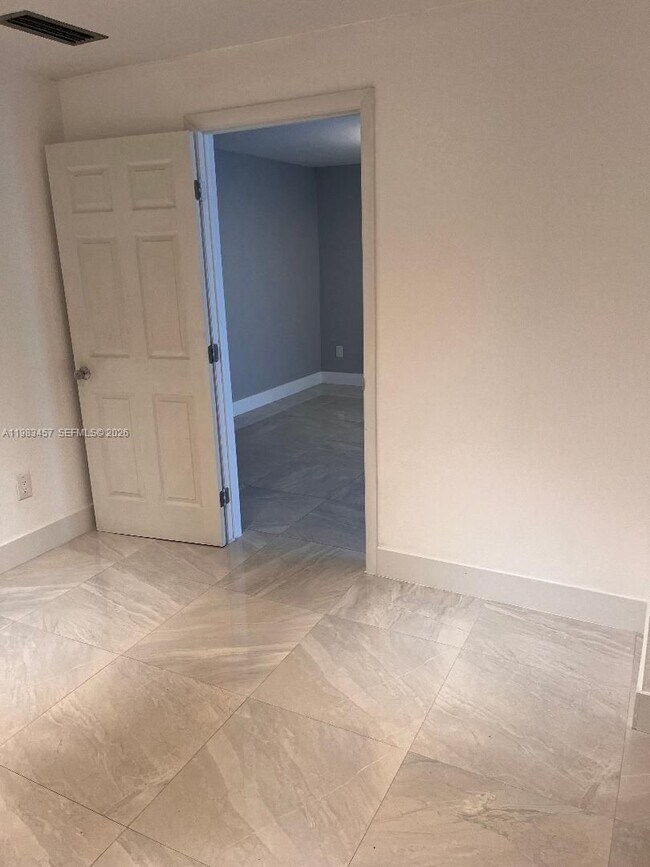 Building Photo - 11712 SW 13th St