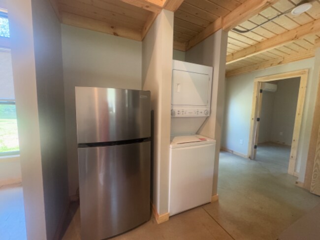 Building Photo - 35 Tiny Time Ln