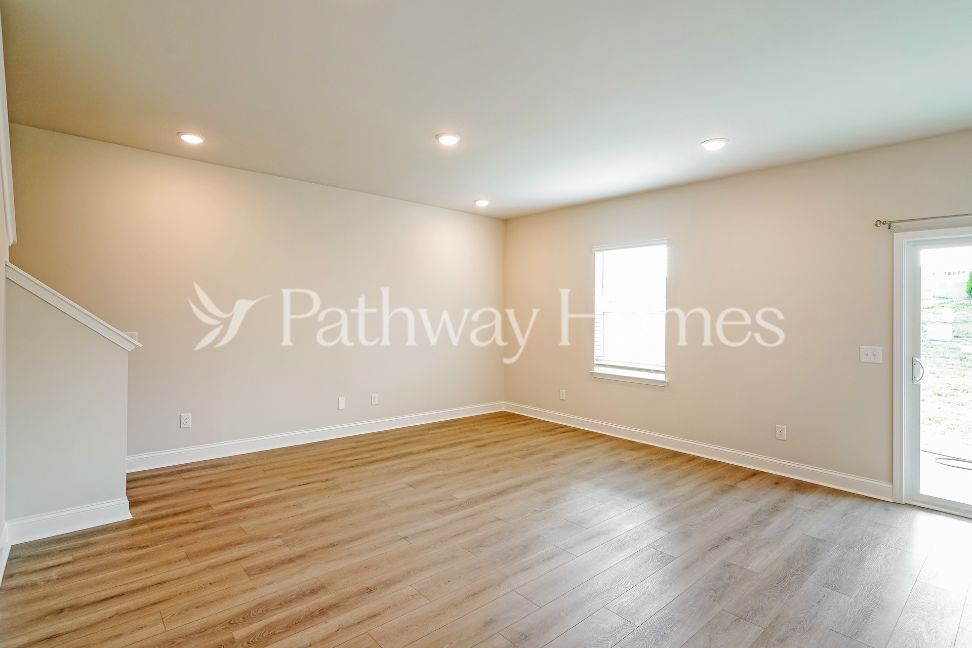 Building Photo - 220 Limestone Wy