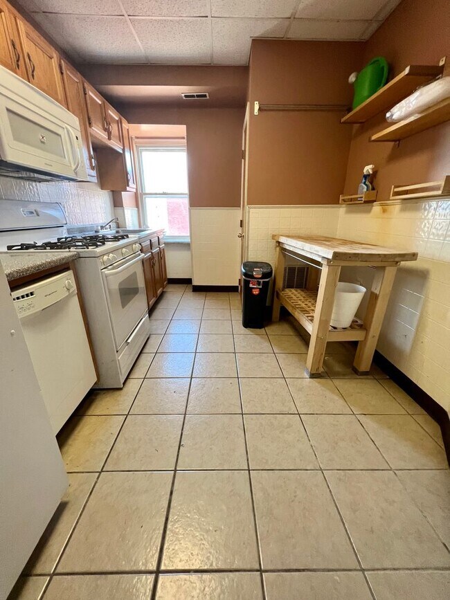 Building Photo - 4007 Powelton Ave