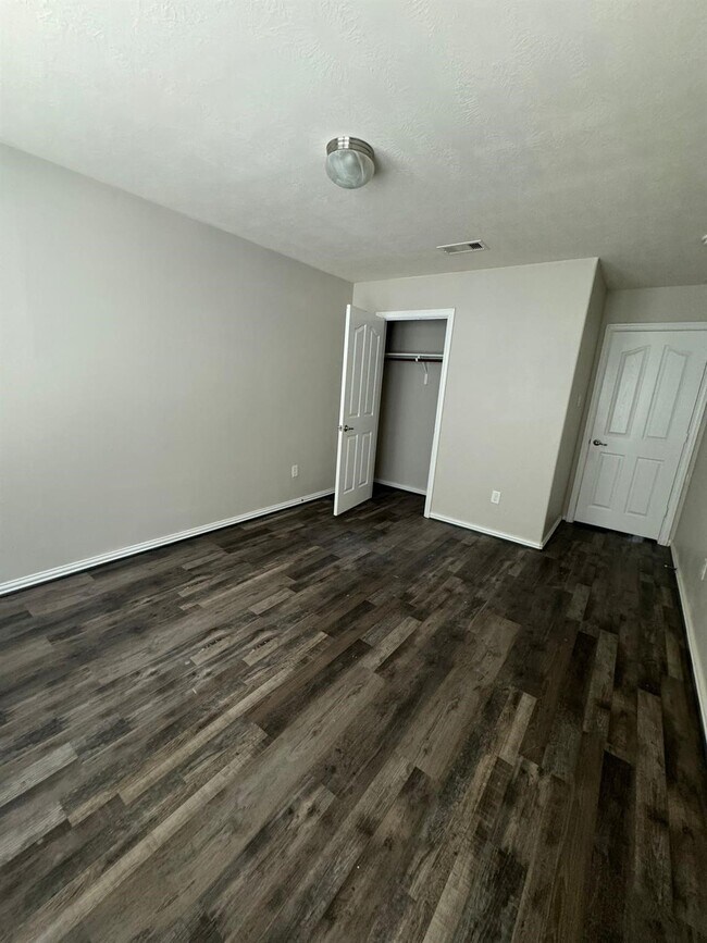 Building Photo - 25614 Crisp Spring Ln
