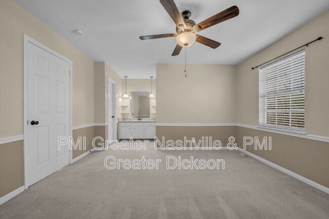 Building Photo - 8207 Sawyer Brown Rd