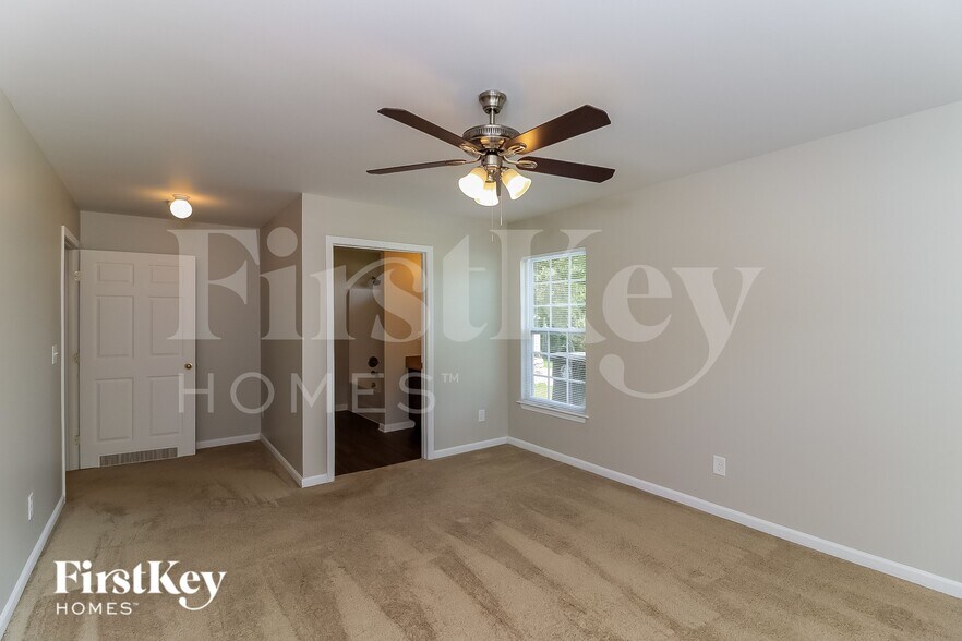 Building Photo - 8409 Military Wy