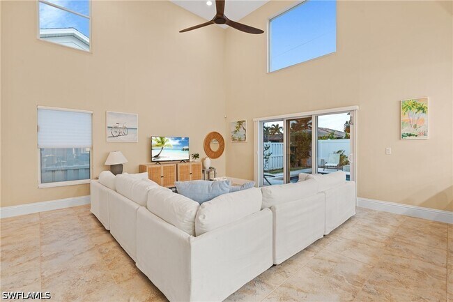 Building Photo - 523 103rd Ave N