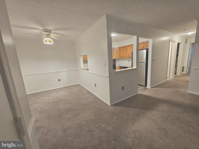 Building Photo - 48 Juniper Way