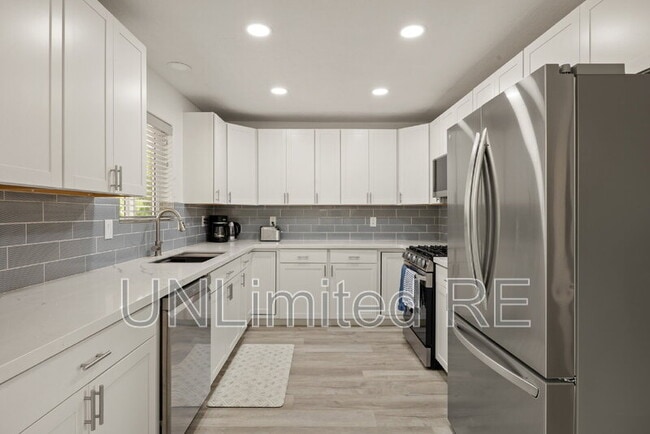 Building Photo - 3486 N Christine Dr