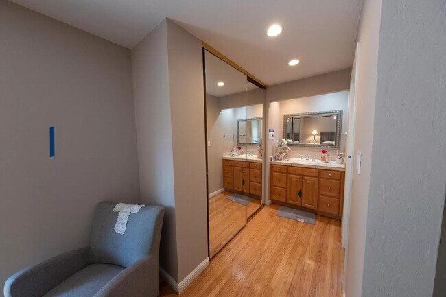 Building Photo - Lafayette Quail Creek Single Story 4BD/2.5BA