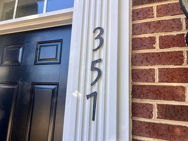 Building Photo - 357 Rolkin Rd