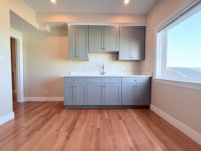 Building Photo - 109 Hillcrest Dr