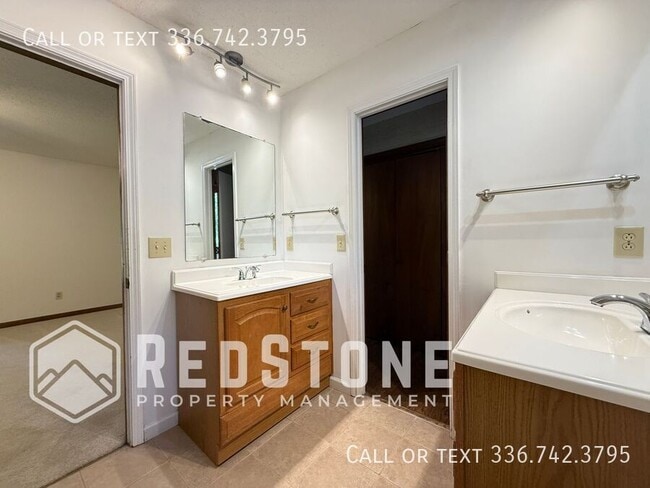 Building Photo - 510 S. Williamson-