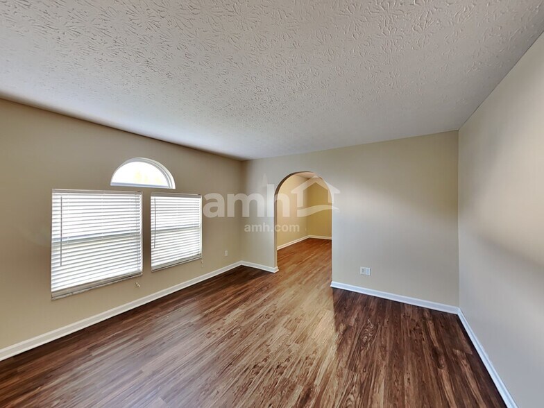 Building Photo - 1760 Navion Ct