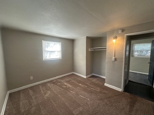 Building Photo - 3 Bedroom Single-Family Home