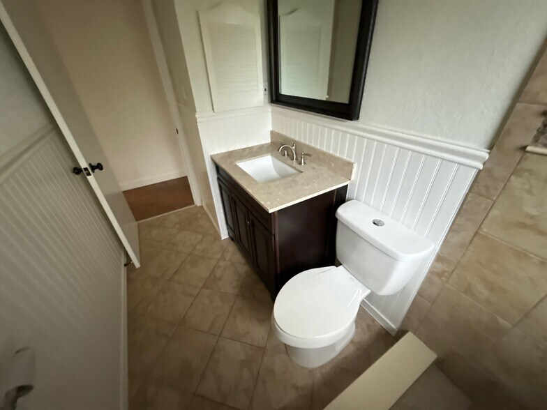 Building Photo - 306 S Monroe St