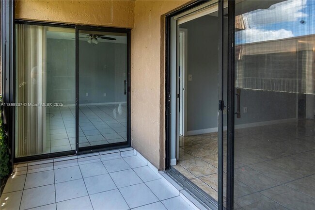 Building Photo - 14913 SW 104th St