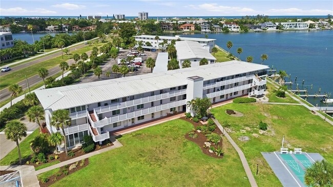 Building Photo - 765 John Ringling Blvd