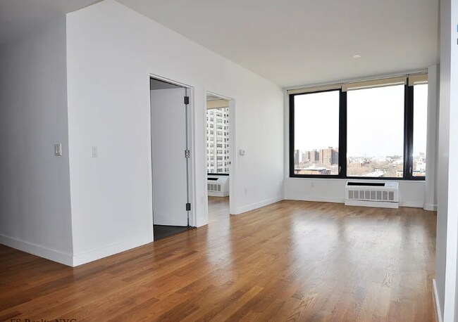 Interior Photo - The Bergen