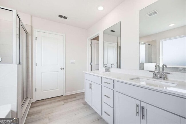 Building Photo - 7768 Richmond Trl