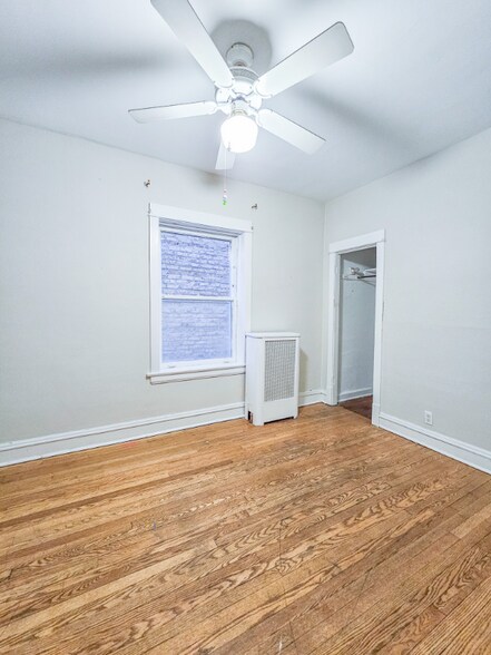 Building Photo - 3338 W Cullom Ave