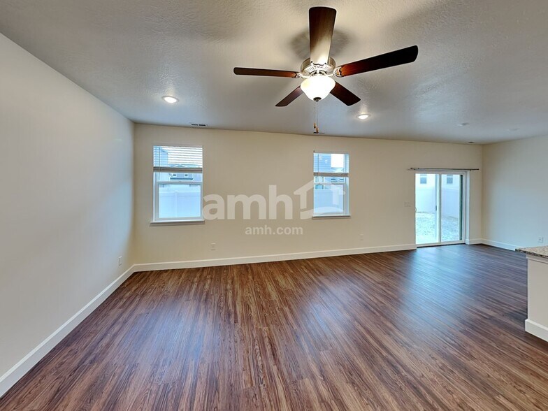 Building Photo - 2321 Buckskin Way