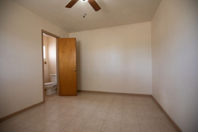 Building Photo - 106 New York Ave