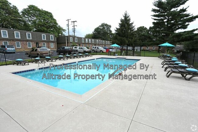 Primary Photo - 2601 Lindsay Ave