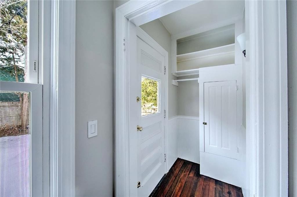 Building Photo - 118 Everett Ave