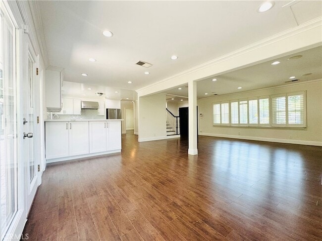 Building Photo - 23861 Crosson Dr