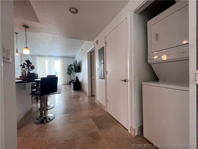 Building Photo - 7280 SW 90th St