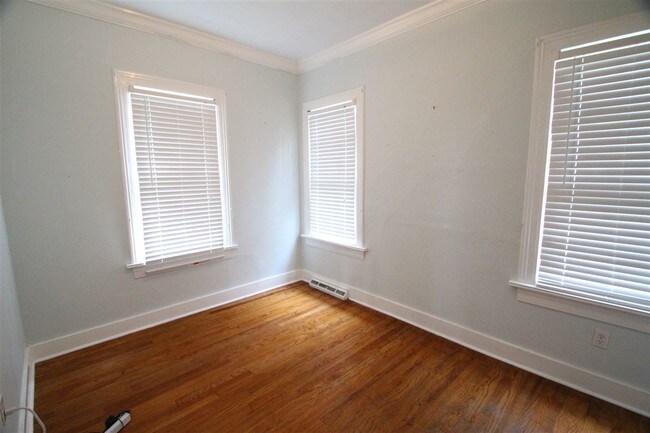 Building Photo - 1319 Peachtree St