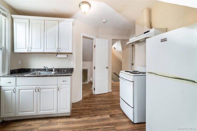 Building Photo - 538 Jefferson Ave