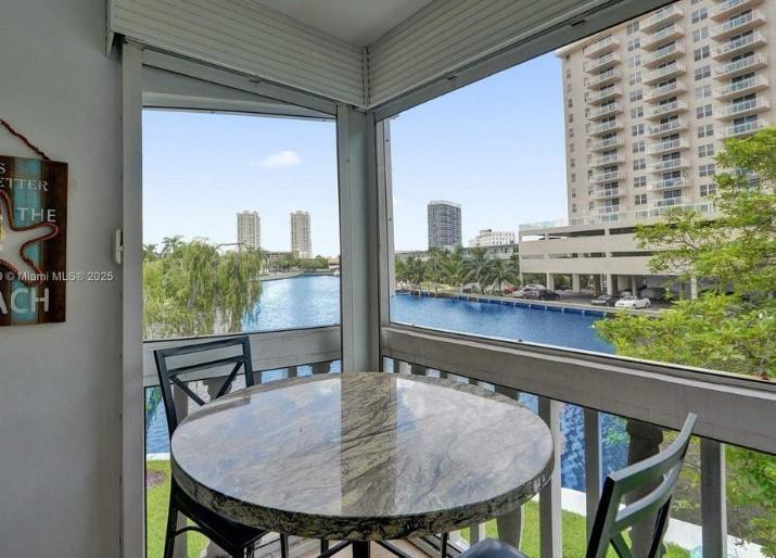 Building Photo - 450 Paradise Isle Blvd