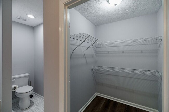 Building Photo - 2603 Hog Mountain Rd