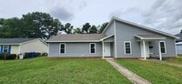 Building Photo - 610 Miller Ave