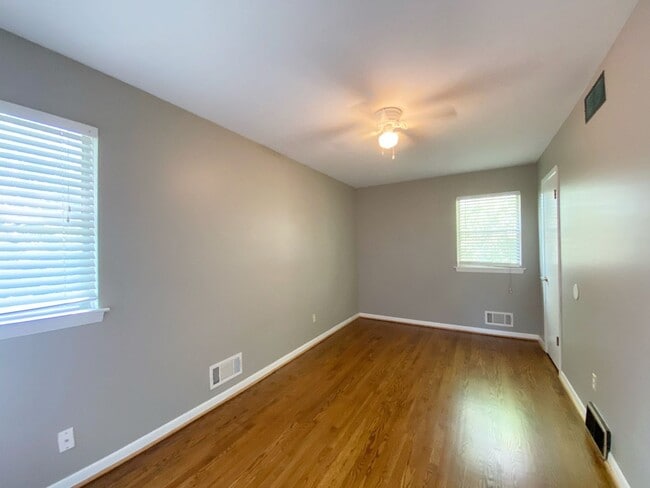 Building Photo - Corner Lot Charmer with 2-Car Garage in Ov...