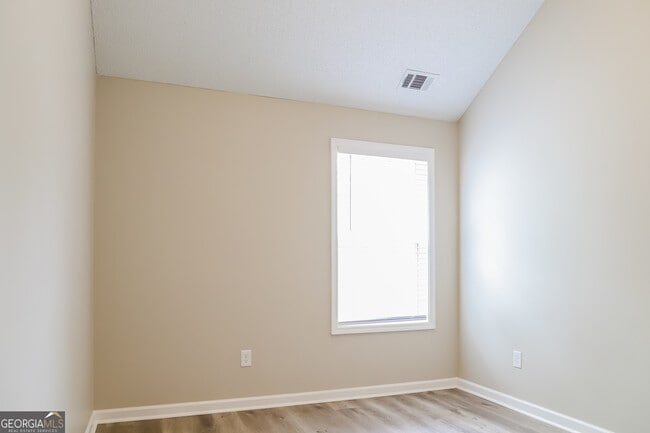 Building Photo - 4976 Wolfcreek View