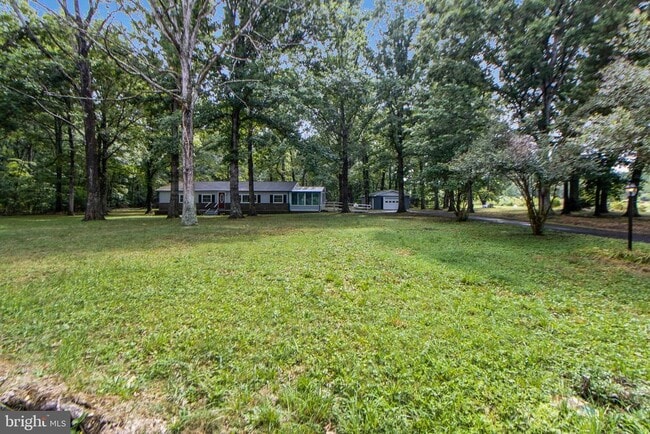 Building Photo - 1615 Truslow Rd