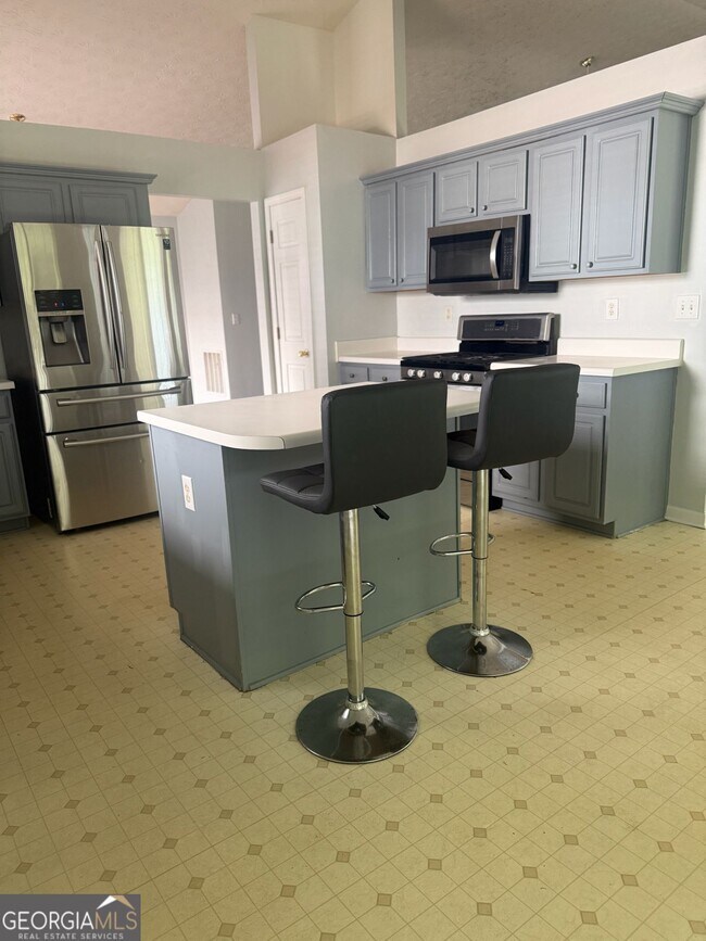 Building Photo - 2361 Cove Lake Way