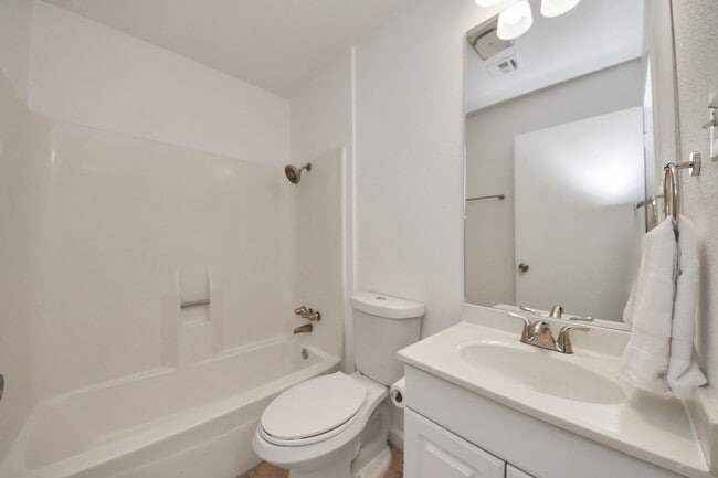 Building Photo - 5306 Mossgrey Ln
