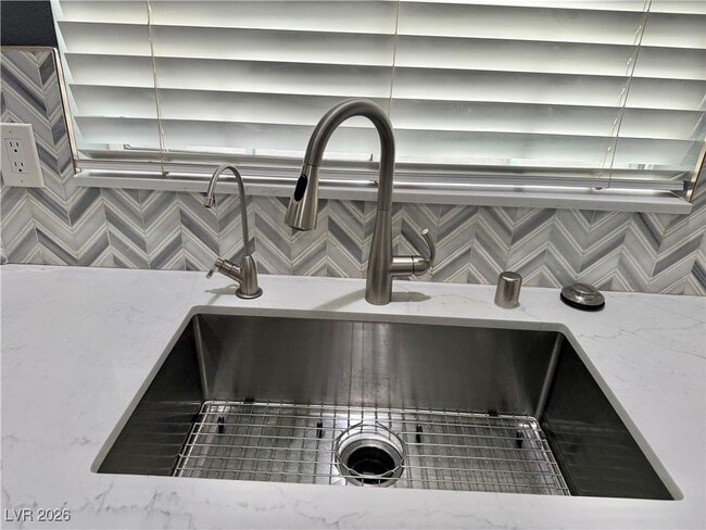 Building Photo - 5844 Aimless St