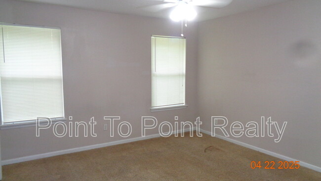 Building Photo - 4822 Playpen Dr