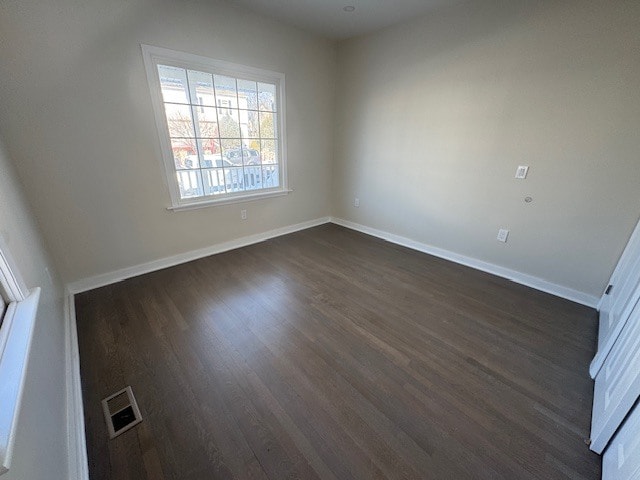 Building Photo - 104 Maple Ave