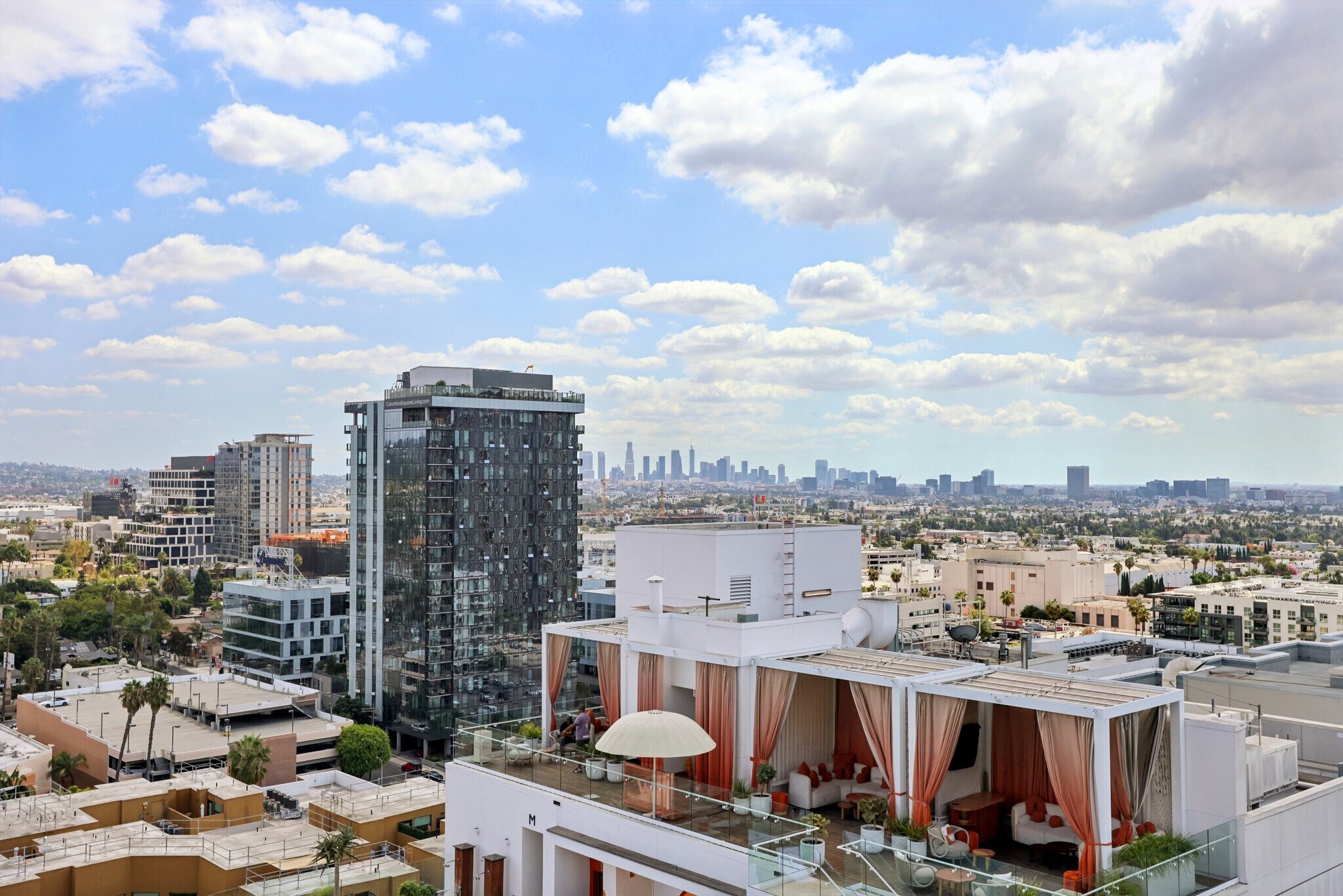 Building Photo - 6250 HOLLYWOOD Blvd