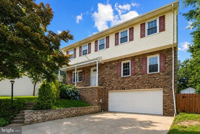 Building Photo - 13204 Nickleson Dr