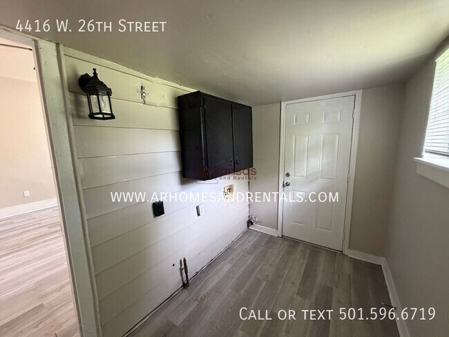 Building Photo - 4416 W 26th St