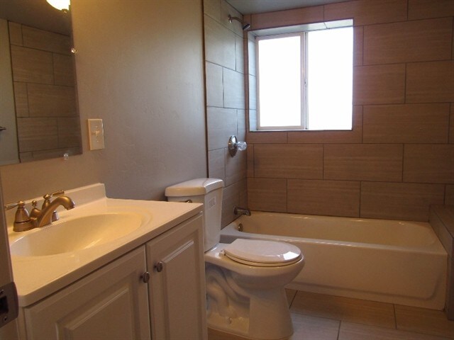 Building Photo - 3151 Marcrest Dr