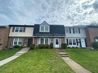 Building Photo - 304 Garfield Ct