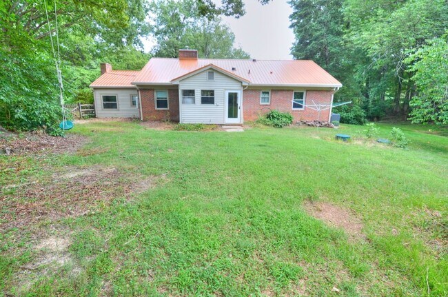 Building Photo - 6220 Mount Hermon Church Rd