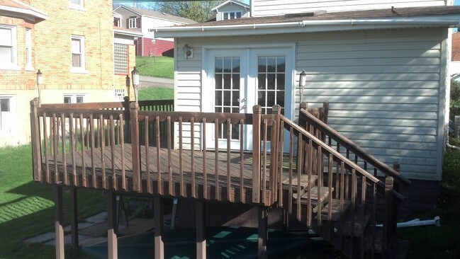 Rear Deck - 171 Alexander Ave
