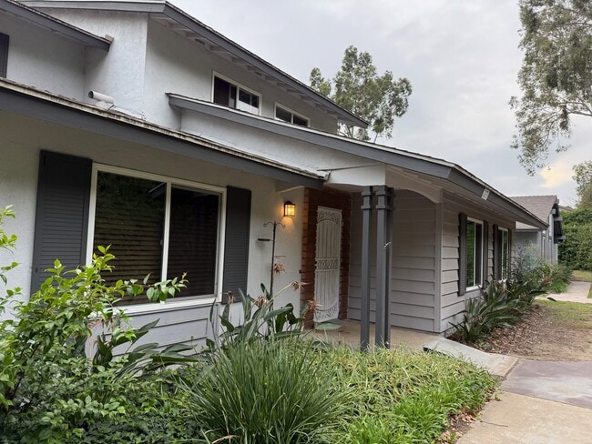 Building Photo - 20279 Green Hill Ln